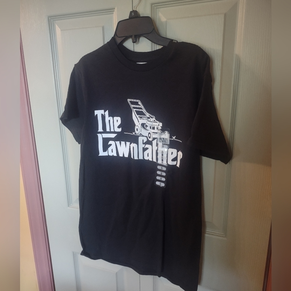 Men's New Small Graphic Tshirt "The Lawn Master"